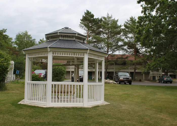 Parkwood Lodge